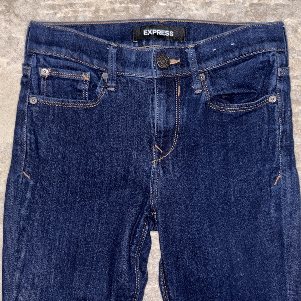 Jeans - Picture 2 of 5